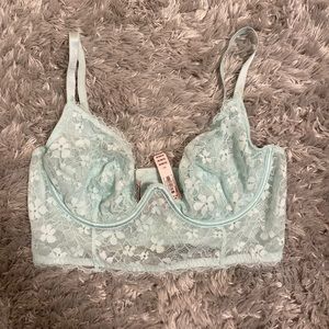Victoria’s Secret bra